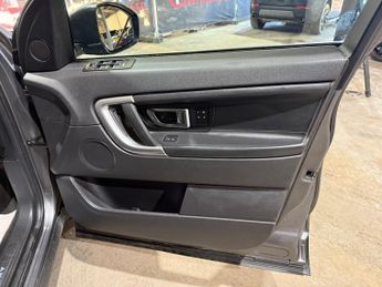 Land Rover Discovery Sport 2.0 TD4 HSE Luxury SUV 5dr Diesel Auto 4WD Euro 6 (s/s) (180 ps)