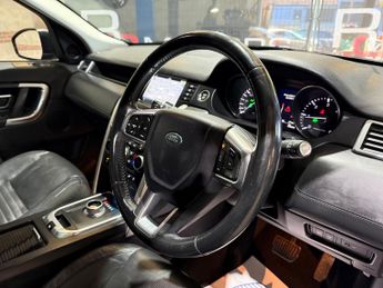 Land Rover Discovery Sport 2.0 TD4 HSE Luxury SUV 5dr Diesel Auto 4WD Euro 6 (s/s) (180 ps)