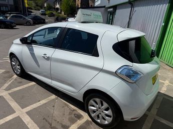 Renault Zoe 22kWh Dynamique Intens Hatchback 5dr Electric Auto ) (88 bhp)