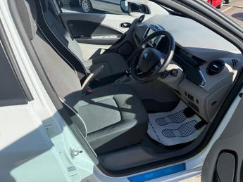 Renault Zoe 22kWh Dynamique Intens Hatchback 5dr Electric Auto ) (88 bhp)