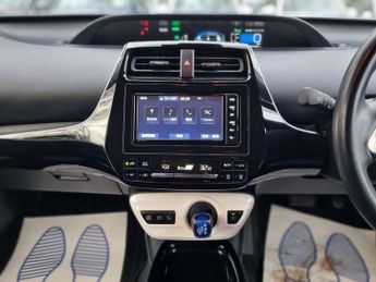 Toyota Prius 1.8 VVT-h Excel Hatchback 5dr Petrol Hybrid CVT Euro 6 (s/s) (15