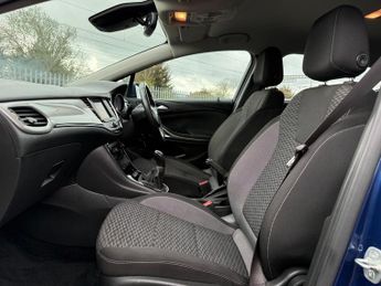 Vauxhall Astra 1.2 Turbo SRi Hatchback 5dr Petrol Manual Euro 6 (s/s) (145 ps)