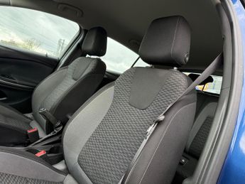 Vauxhall Astra 1.2 Turbo SRi Hatchback 5dr Petrol Manual Euro 6 (s/s) (145 ps)