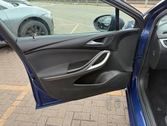 Vauxhall Astra 1.2 Turbo SRi Hatchback 5dr Petrol Manual Euro 6 (s/s) (145 ps)