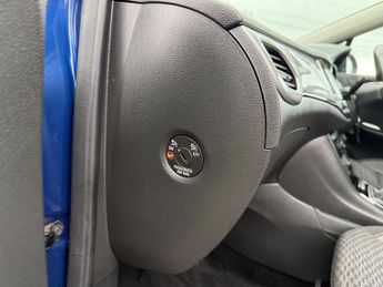 Vauxhall Astra 1.2 Turbo SRi Hatchback 5dr Petrol Manual Euro 6 (s/s) (145 ps)