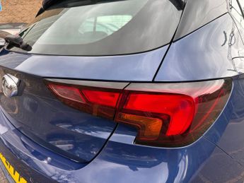 Vauxhall Astra 1.2 Turbo SRi Hatchback 5dr Petrol Manual Euro 6 (s/s) (145 ps)