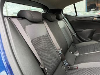 Vauxhall Astra 1.2 Turbo SRi Hatchback 5dr Petrol Manual Euro 6 (s/s) (145 ps)
