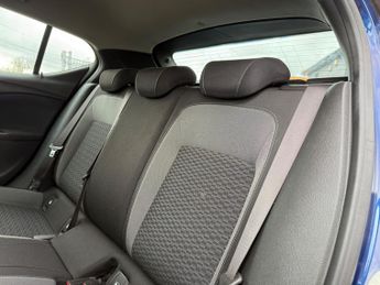 Vauxhall Astra 1.2 Turbo SRi Hatchback 5dr Petrol Manual Euro 6 (s/s) (145 ps)