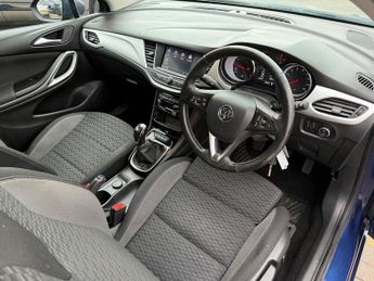 Vauxhall Astra 1.2 Turbo SRi Hatchback 5dr Petrol Manual Euro 6 (s/s) (145 ps)