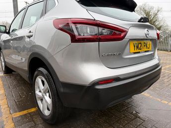 Nissan Qashqai 1.3 DIG-T Acenta Premium SUV 5dr Petrol DCT Auto Euro 6 (s/s) (1