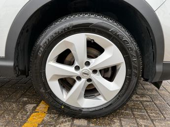 Nissan Qashqai 1.3 DIG-T Acenta Premium SUV 5dr Petrol DCT Auto Euro 6 (s/s) (1