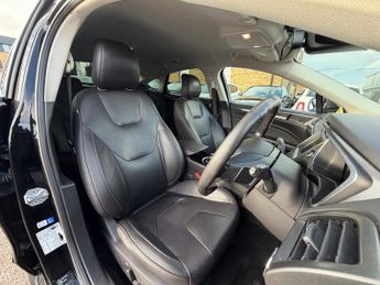 Ford Mondeo 2.0 TDCi Titanium Hatchback 5dr Diesel Powershift Euro 6 (s/s) (