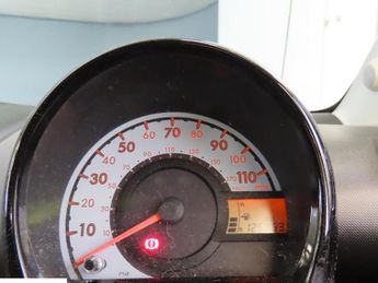 Toyota Aygo 1.0 VVT-i Go Hatchback 5dr Petrol Manual Euro 5 (67 ps)