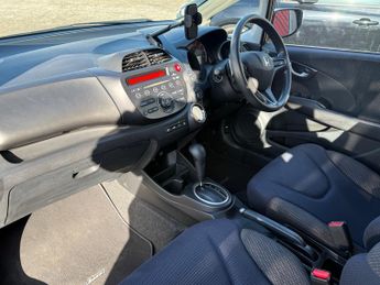 Honda Jazz 1.4 i-VTEC ES Hatchback 5dr Petrol CVT Euro 5 (99 ps)