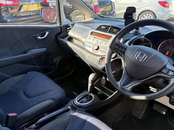 Honda Jazz 1.4 i-VTEC ES Hatchback 5dr Petrol CVT Euro 5 (99 ps)
