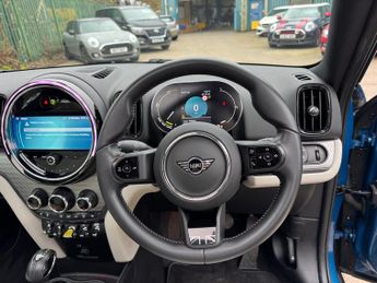 Mini Countryman 1.5 10kWh Cooper SE Exclusive SUV 5dr Petrol Plug-in Hybrid Auto