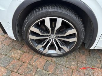 Volkswagen Tiguan 2.0 TDI BlueMotion Tech R-Line SUV 5dr Diesel DSG 4Motion Euro 6