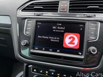 Volkswagen Tiguan 2.0 TDI BlueMotion Tech R-Line SUV 5dr Diesel DSG 4Motion Euro 6
