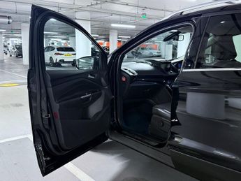 Ford Kuga 1.5T EcoBoost Titanium SUV 5dr Petrol Auto AWD Euro 6 (s/s) (182