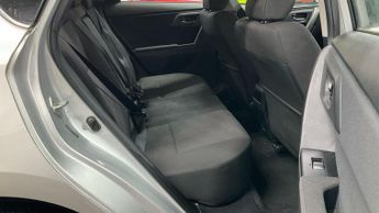 Toyota Auris 1.6 V-Matic Icon Multidrive S Euro 5 5dr