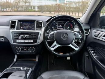 Mercedes-Benz M Class 2.1 ML250 BlueTEC AMG Line SUV 5dr Diesel G-Tronic 4WD Euro 6 (s