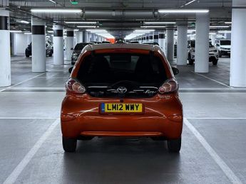 Toyota Aygo 1.0 VVT-i Fire Hatchback 5dr Petrol MultiMode Euro 5 (a/c) (67 p