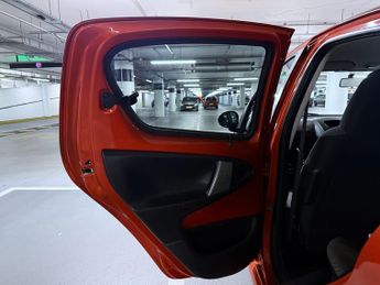 Toyota Aygo 1.0 VVT-i Fire Hatchback 5dr Petrol MultiMode Euro 5 (a/c) (67 p