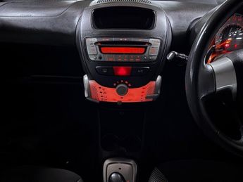 Toyota Aygo 1.0 VVT-i Fire Hatchback 5dr Petrol MultiMode Euro 5 (a/c) (67 p