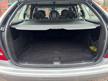 Mercedes-Benz C Class 2.5 C230 Sport Edition Estate 5dr Petrol 7G-Tronic (226 g/km, 20