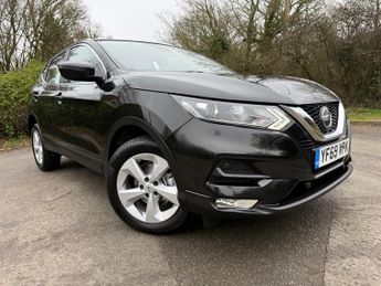 Nissan Qashqai 1.3 DIG-T Acenta Premium SUV 5dr Petrol Manual Euro 6 (s/s) (140
