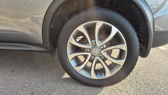 Nissan Juke 1.6 Tekna SUV 5dr Petrol XTRON Euro 6 (117 ps)