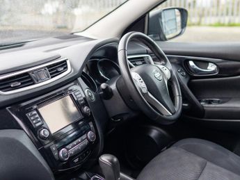 Nissan Qashqai 1.2 DIG-T N-Connecta SUV 5dr Petrol XTRON 2WD Euro 6 (s/s) (115 