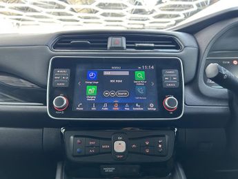 Nissan LEAF 40kWh Tekna Hatchback Electric Auto (150 ps) 5dr