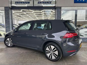 Volkswagen e-Golf 35.8kWh e-Golf Hatchback Electric Auto (136 ps) 5dr