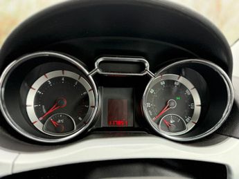 Vauxhall Adam 1.2 16v SLAM Hatchback 3dr Petrol Manual Euro 5 (70 ps)