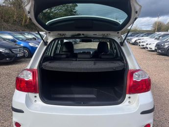 Toyota Auris 1.8 VVT-h T Spirit CVT Euro 5 (s/s) 5dr