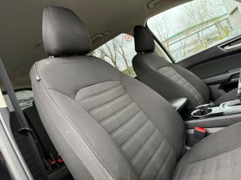 Ford Galaxy 2.0 TDCi Zetec MPV 5dr Diesel Powershift Euro 6 (s/s) (150 ps)