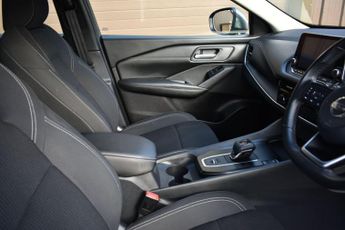 Nissan Qashqai 1.3 DIG-T MHEV Acenta Premium XTRON Euro 6 (s/s) 5dr