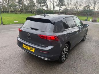 Volkswagen Golf 1.4 TSI 13kWh Style Hatchback 5dr Petrol Plug-in Hybrid DSG Euro