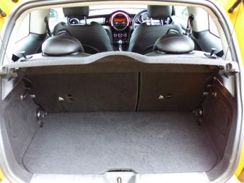 Mini Hatch 1.5 Cooper Auto Euro 6 (s/s) 3dr