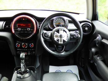 Mini Hatch 1.5 Cooper Auto Euro 6 (s/s) 3dr