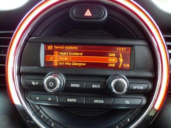 Mini Hatch 1.5 Cooper Auto Euro 6 (s/s) 3dr