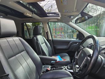 Land Rover Freelander 2 2.2 SD4 HSE SUV 5dr Diesel CommandShift 4WD Euro 5 (190 ps)