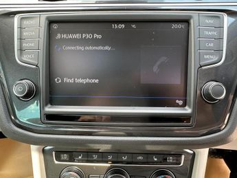 Volkswagen Tiguan 2.0 TDI BlueMotion Tech SEL DSG Euro 6 (s/s) 5dr 