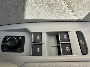 Volkswagen Tiguan 2.0 TDI BlueMotion Tech SEL DSG Euro 6 (s/s) 5dr 53000 Miles