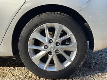 Toyota Auris 1.6 V-Matic Icon Multidrive S Euro 5 5dr