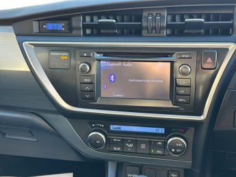 Toyota Auris 1.6 V-Matic Icon Multidrive S Euro 5 5dr