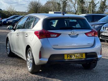 Toyota Auris 1.6 V-Matic Icon Multidrive S Euro 5 5dr