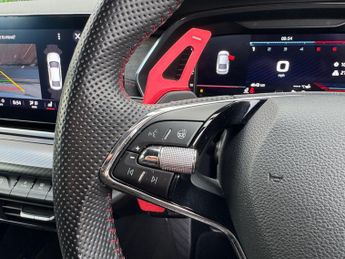 Skoda Octavia 2.0 TDI vRS Hatchback 5dr Diesel DSG 4WD Euro 6 (s/s) (200 ps)