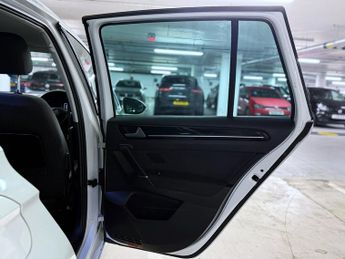 Volkswagen Golf SV 1.5 TSI EVO GPF GT MPV 5dr Petrol DSG Euro 6 (s/s) (150 ps)